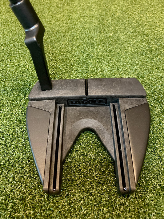 LA Golf Carbon Putter Review